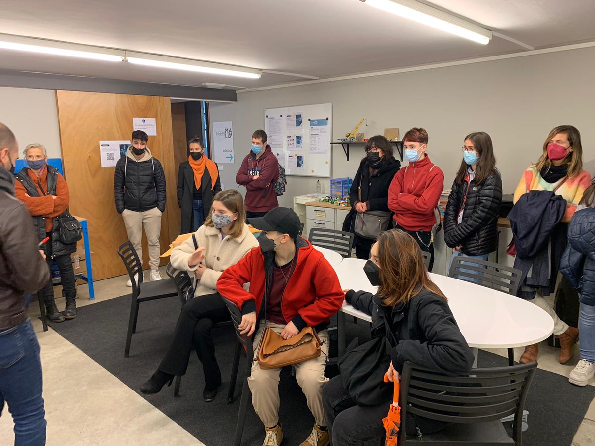 MALLAProjecte's tweet image. Visita de @Escola_LaGaspar a l&apos;Espai Malla. Promet molts projectes de futur