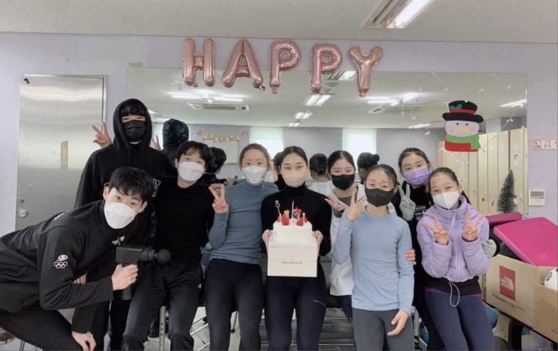 팀코 생일축하 사진 다시 볼 수 있구나 🥳