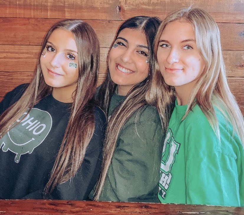 sierrabelmares's tweet photo. This bar has always been a favorite for us! #BestBarStephens 💚☘️ https://t.co/YMSHNLu8jM