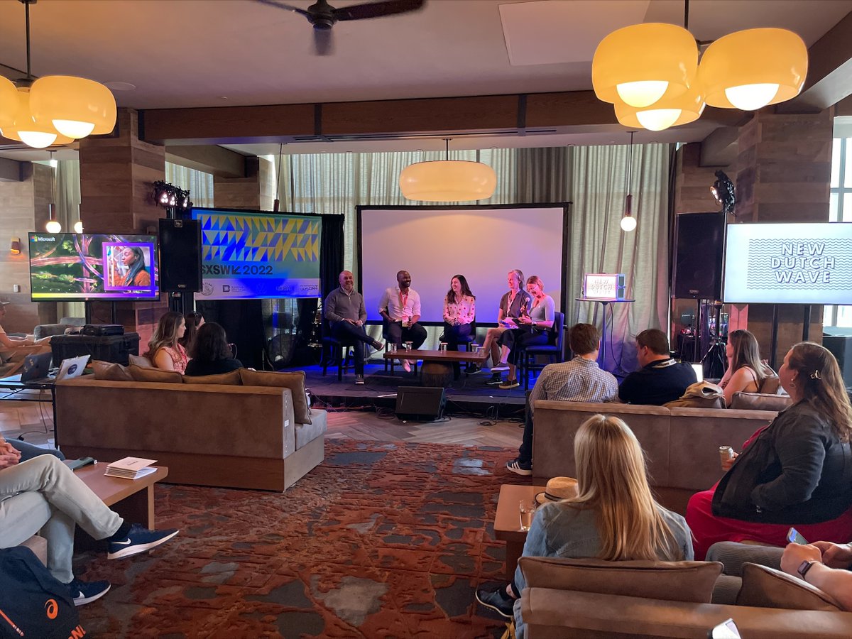 Happening now: <a href="/AmandaDaflos/">⭐️Amanda Daflos⭐️</a> in conversation with other leading public innovators at #SXSW , discussing how city leaders can drive better, more inclusive #innovation. <a href="/NewDutchWave/">New Dutch Wave</a>