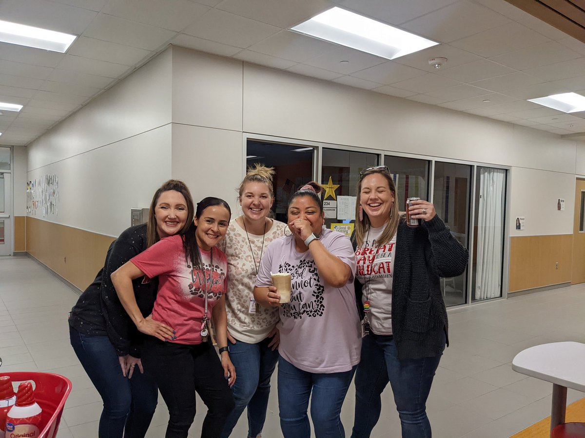 Ice cream floats on Friday brought some laughter and smiles! 
It's a small gesture of appreciation, but I hope they know how much I love them! ❤️