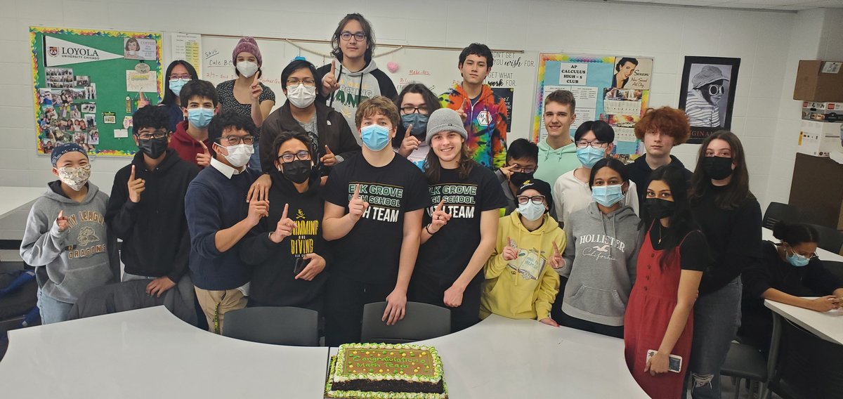 EGMathNation's tweet image. FULL TEAM, 1st in Regionals, Going to STATE! 
So...Cake celebration!  :) 
Go Math Team!! 
@ElkGrove_HS  @EG_Nation 
@MrWalloch_EGHS @hengteaches @Per_Buj