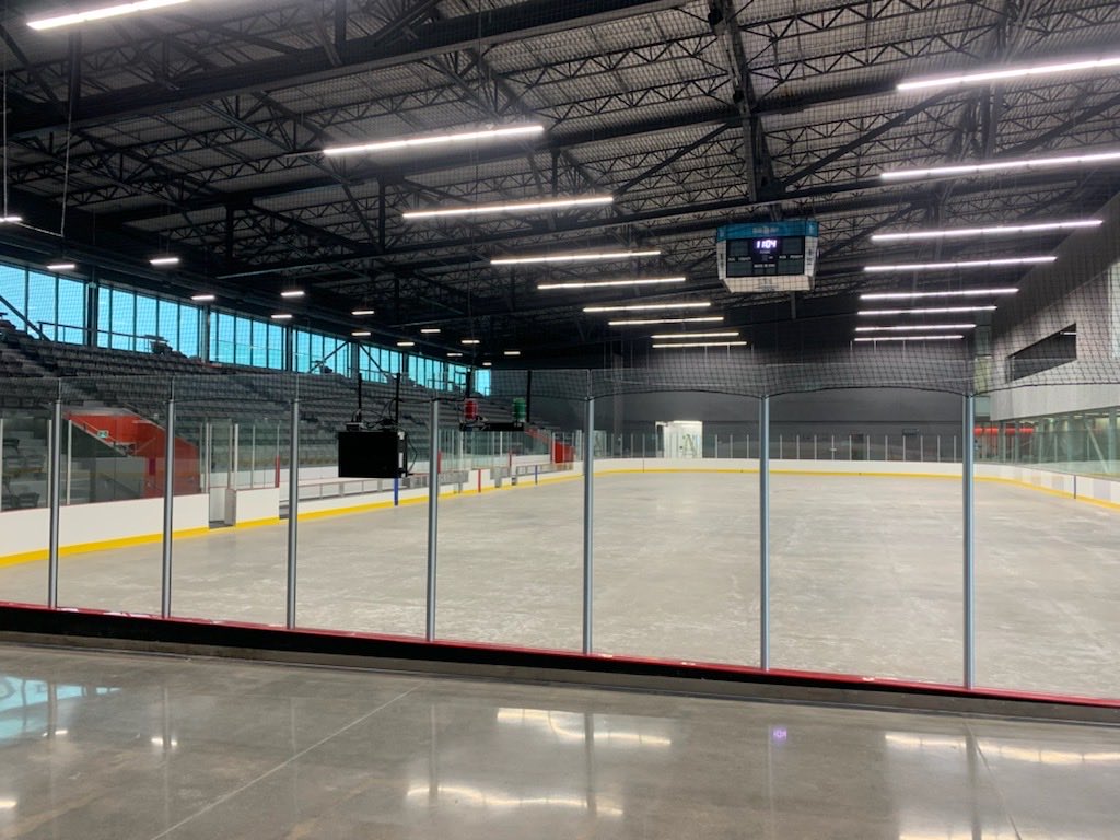 MMatier's tweet photo. Lucky to have this facility just a few hundred metres from our place. The @2022CanadaGames Olympic track, hockey arenas and basketball courts are sweet 🔥
#CanadaGamesPark 🇨🇦🏀🏐🏒🚴🏾
#WalkerIndustries @BrockUniversity
@matierchristina #Reece2008 https://t.co/FaUKDocvsk