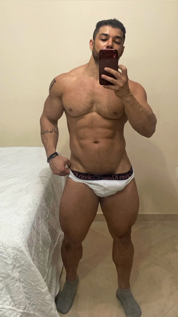 LeonNoronha22's tweet photo. Hoje Tô igual o Tocha Humana 🔥 https://t.co/HNwyqEeycb https://t.co/lvw6VYUwwV