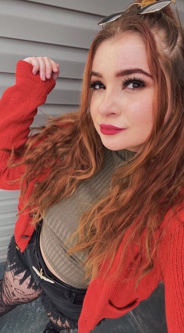 Who could say no to this? https://t.co/he1ywx7uBM<a href="/tag/fridayfeeling"class="tags"><span>#fridayfeeling</span></a><a href="/tag/rollerskating"class="tags"><span>#rollerskating</span></a><a href="/tag/inyourface"class="tags"><span>#inyourface</span></a>