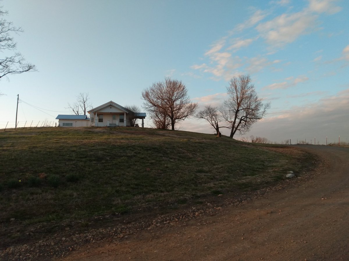 MediamazeC's tweet photo. St Joe, Arkansas,USA
Ozark mountains https://t.co/TrJJgUm6po