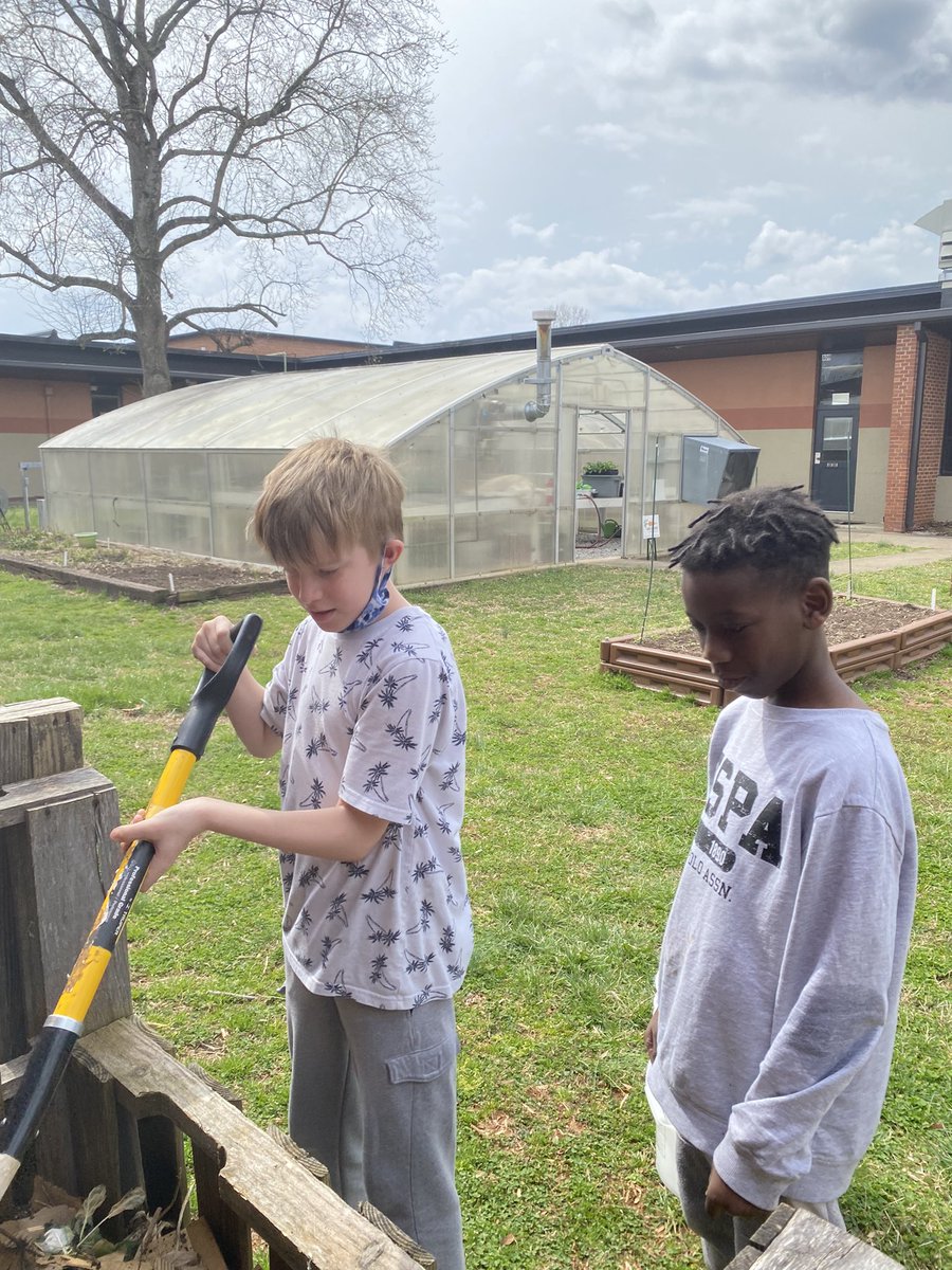 MCSfarmtoschool tweet media