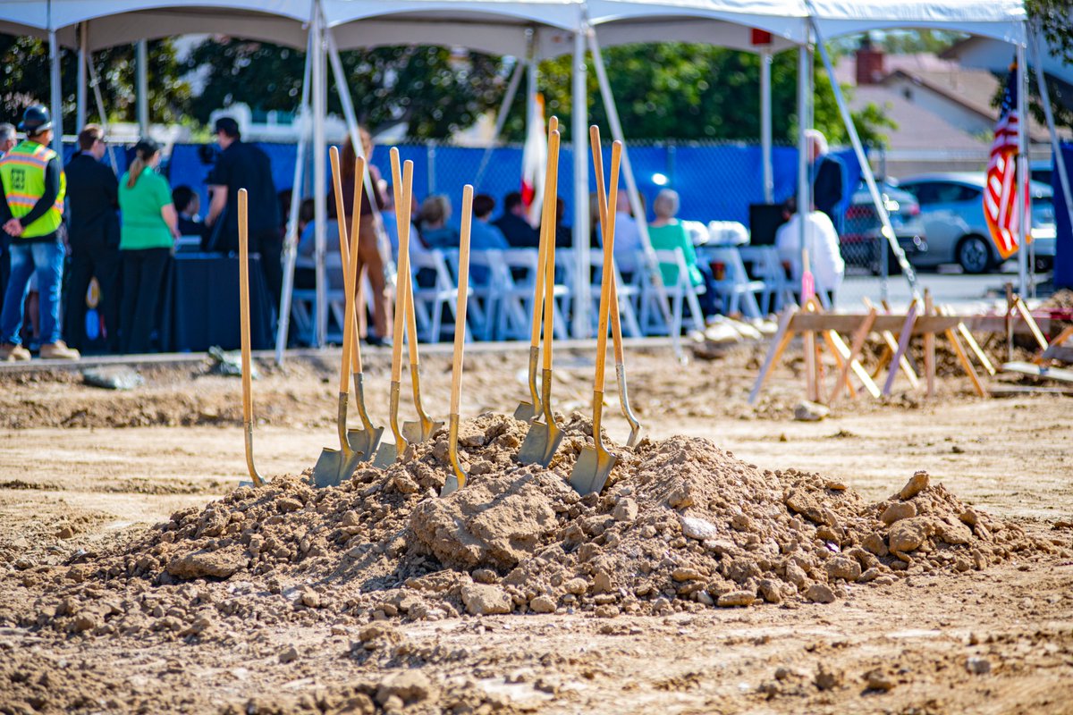 LakeForestCA's tweet photo. Lake Forest officials joined #NationalCORE and others to break ground on a 71-unit #affordablehousing project Tuesday. The project, the City's first since 2015, is slated to open in 2023. https://t.co/MjYZSNrkhz