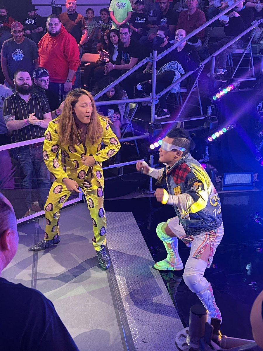 richschellhase's tweet photo. It is #jackettime @KUSHIDA_0904 (with @IkemenJiro_wwe) and making his #WWENXT US debut @AKidWrestler ! https://t.co/oNiegYM2fs