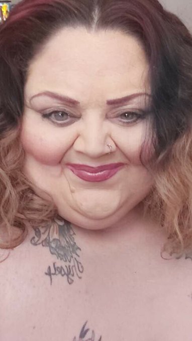 I&rsquo;m gonna start SFW my pics when I post. I feel like I&rsquo;ve been shadowbanned. And fuck why is all my shit<a href="/tag/realloyalfans"class="tags"><span>#realloyalfans</span></a>
