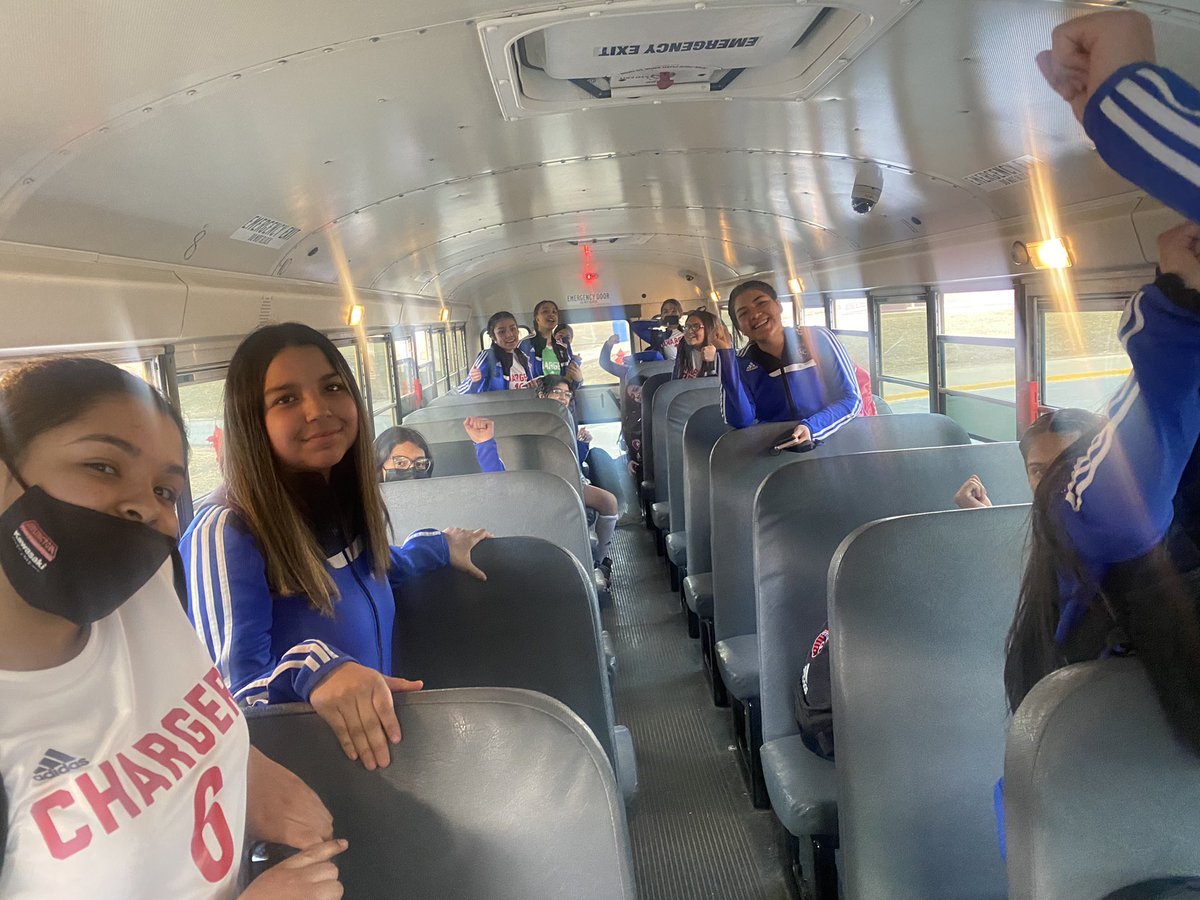 pataswangas92's tweet photo. Streamwood 0-2 @dc_girlssoccer 

@DundeeCrownHS @goDCHSathletics https://t.co/nok1sIq5r3