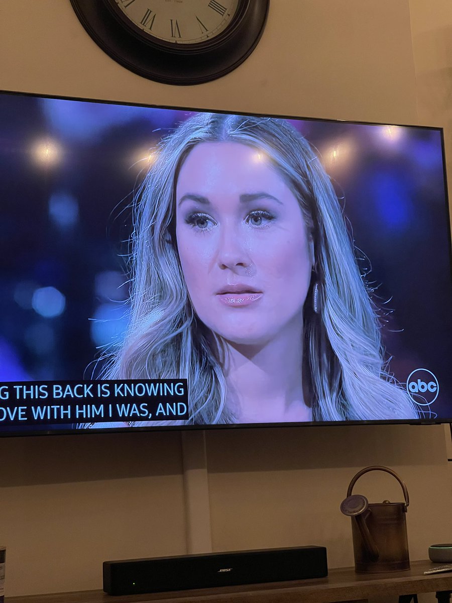 Stephan12657068's tweet photo. Someone get her a tissue !!! #TheBachelor #TheBachelorABC https://t.co/uh5WSOss8W