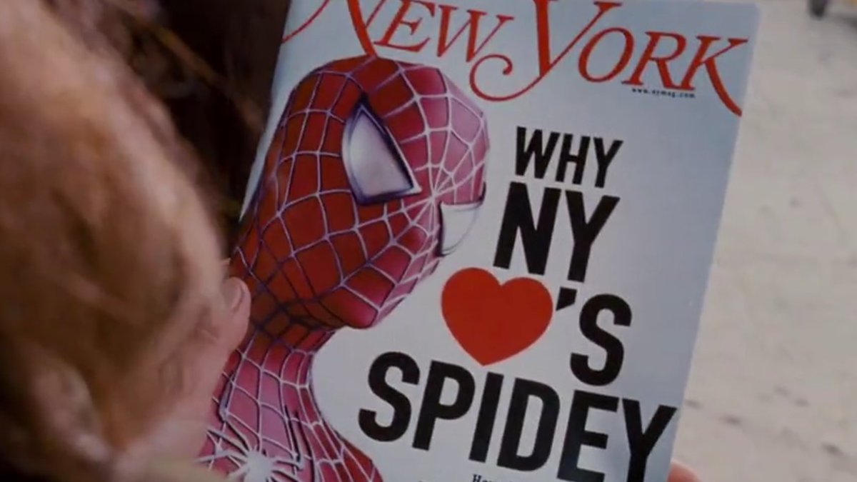 Spideremilio's tweet photo. Me acabo de dar cuenta que en The Amazing Spider-Man 2 se coló una imagen del Spider-Man de Sam Raimi. https://t.co/GfP78cf6Ij
