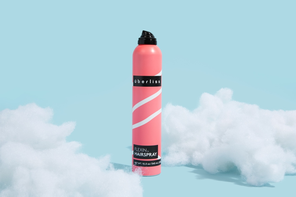 ☁️ Recently, some have described our product's scents as heavenly ⛅️😇

Our Flexin Hairspray includes notes Black Currant, Water Hyacinth, Pink Peony, Tulip Bloom, Lemongrass, and Teak Bark for the rosey, floral scented hair of your dreams. 🌹💤  

Hope you enjoy! 😘