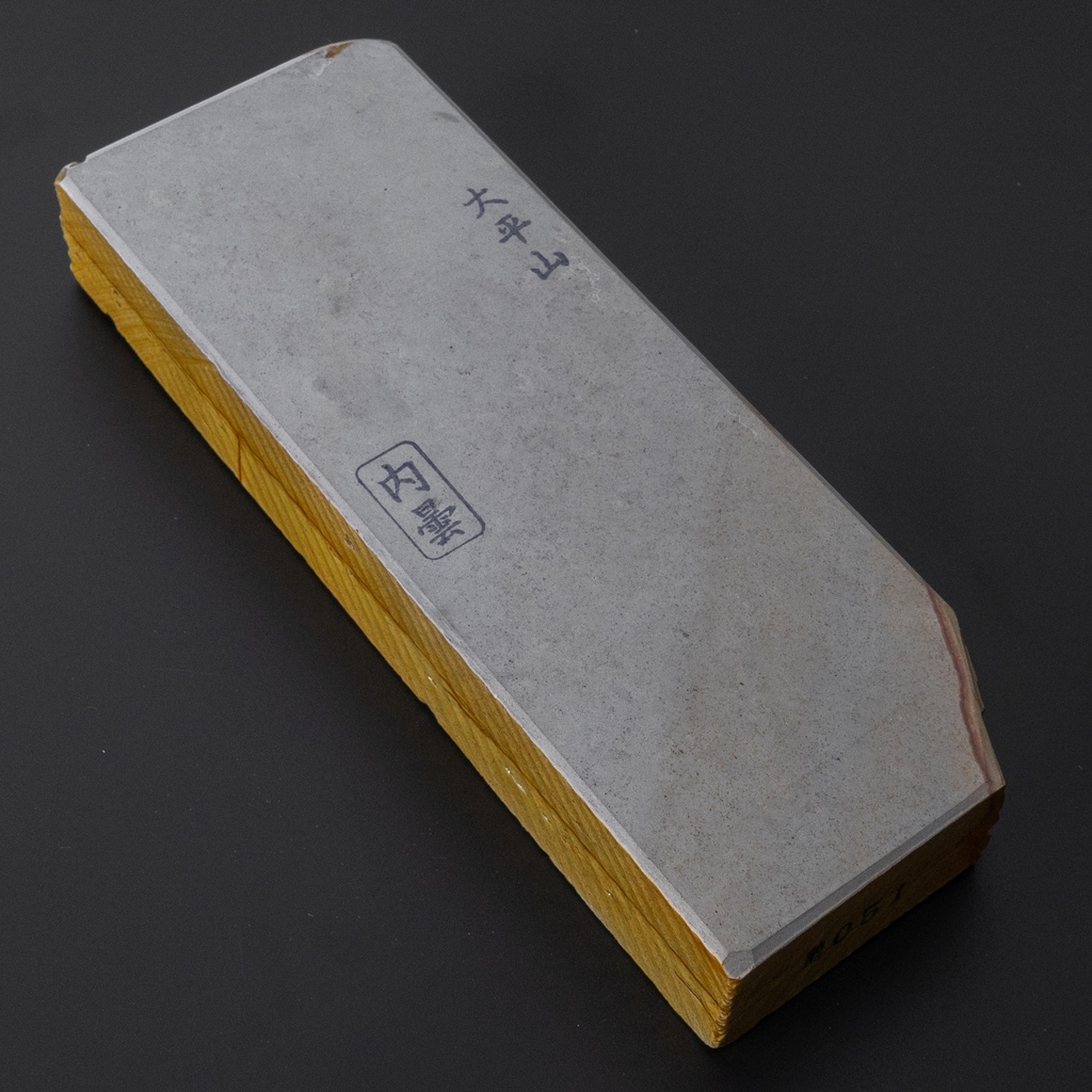 hitohirajapan's tweet photo. .
.
.
#天然砥石 #japanesenaturalstone #jnat #handsharpening #手研ぎ https://t.co/S6f8CK4QIz