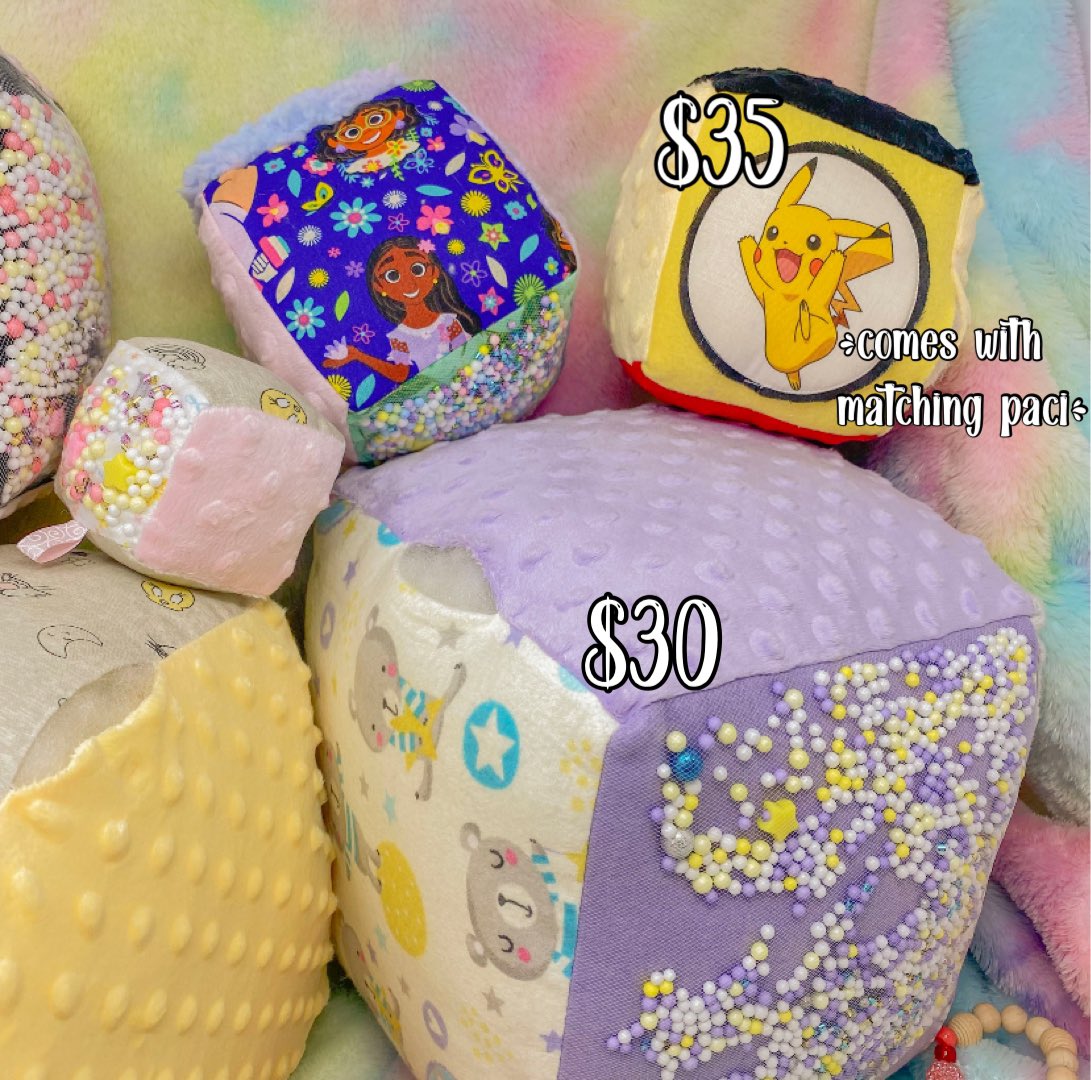 softestshop's tweet photo. 🎨having a stock clearing sale! 🎨 everything on the website is now discounted!! 🎀 https://t.co/RxBHb8XOvJ 🛼 https://t.co/bXHQr1vwOv