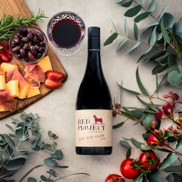 2021 RED PROJECT 🍷

A bright, youthful and fruit-forward wine with a crisp acid backbone. A co-fermented blend seamlessly merging together to create a wine of both complexity and synergy.

Shop now - bit.ly/34wHQBe

#raidisestate