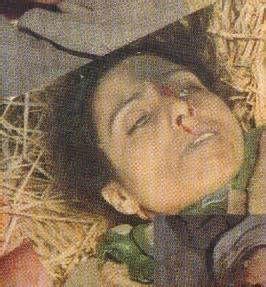 MannuRamdas's tweet photo. #KashmiriHinduExodus
K.L गंजू 29 अप्रैल 1990
प्रोफेसर K L गंजू सोपोर के एग्रीकल्चर कॉलेज में एग्रो साइंटिस��ट थे,एक दिन वो अपनी पत्नी के साथ घर वापिस लौट रहे थे, आतंकियों ने गाड़ी रुकवाकर पहले उनको गोली मारकर झेलम में फेंक दिया उसके बाद पत्नी प्रना गंजू की सामूहिक बलात्कर कर हत्या https://t.co/ID2o9BGoYA
