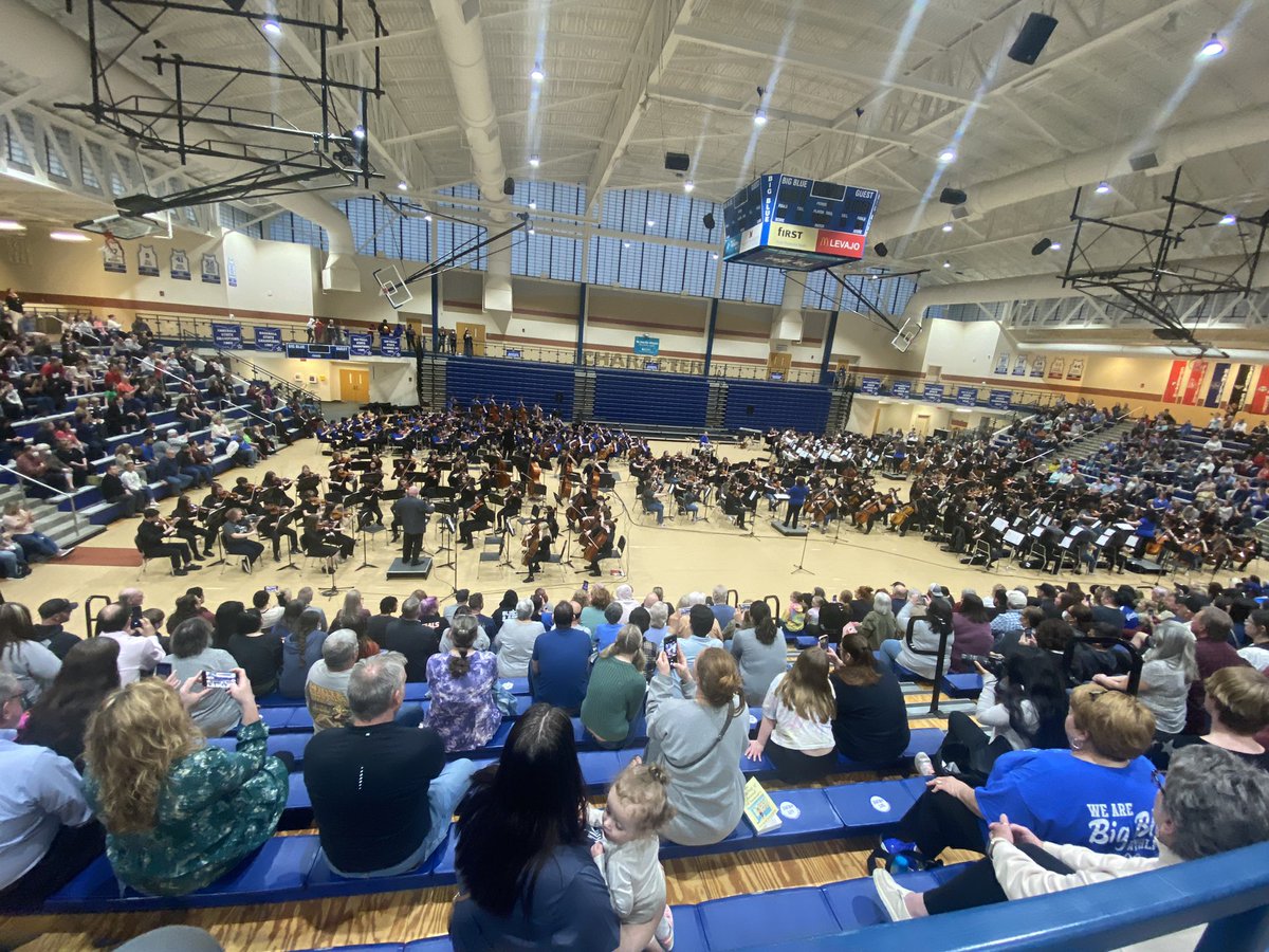 Any Way You Want It, That’s The Way They Played It 🎶 Great job tonight Orchestra students and directors! @WMPrincipalHCSD <a href="/MrMarkManley/">Mr. Mark Manley</a>