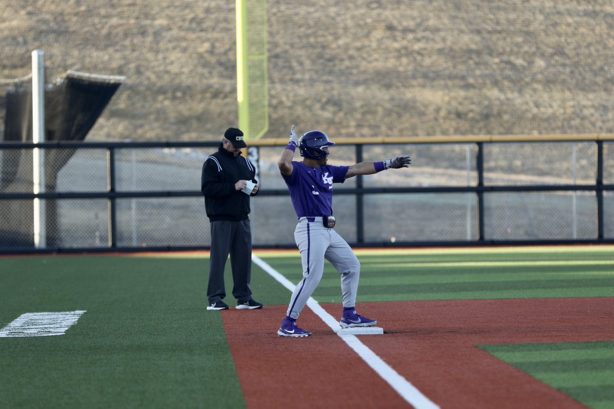 K-State Baseball (@kstatebsb) on Twitter photo Keep hittinโ DJ ๐ฅ
Three hits today extends his hitting streak to 10 games, with SIX straight multi-hit games ๐คฏ
#KStateBSB x <a href="/dominic6__/">dom johnson</a> Keep hittinโ DJ ๐ฅ
Three hits today extends his hitting streak to 10 games, with SIX straight multi-hit games ๐คฏ
#KStateBSB x <a href="/dominic6__/">dom johnson</a>
