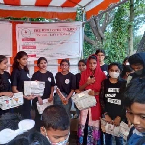 _TheRedLotus_'s tweet photo. On the occasion of women's day, TRL hosted an awareness session and a distribution drive with the Navy Wives' Welfare Association.

Manasvi, Shreya and Ishita also also held a talk as part of Kochi City Police Self-Defence programme.

#WomensDay #sustainablemestruation #period https://t.co/2LnCSr2acD