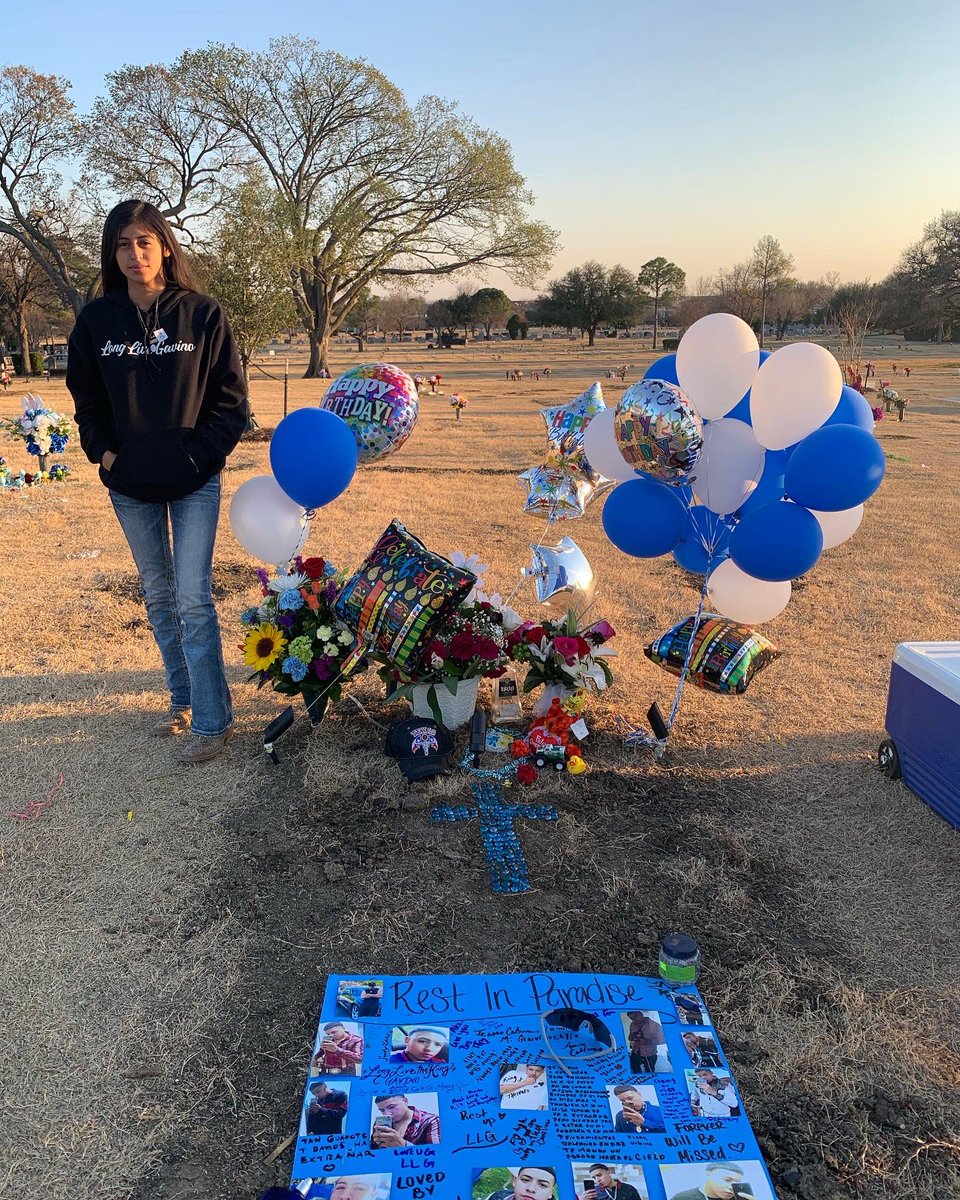 jenny214_'s tweet photo. Once again Happy 26th Birthday, te queremos mucho hermano..π»#LLGMONEYππ https://t.co/4myaN5y76a