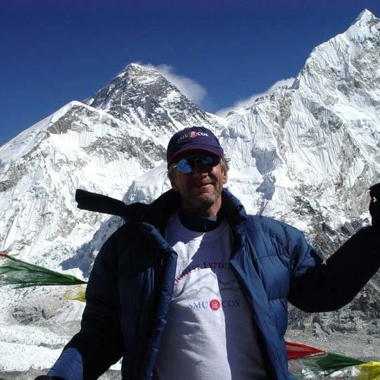 htraverseadv's tweet photo. Dan Howard( 🇺🇸 ) 1 of adventure lover we witnessed(returned to Nepal despite his leg injury to attempt island Peak-6189m) Summit- Mera Peak🗻 with his daughter.Attempt Island Peak-6189m again in 2023 Fall with Son.  
#himalayantraverse #sherpa #islandpeak #Ageisnothingbutanumber https://t.co/CvY40Cwg1w