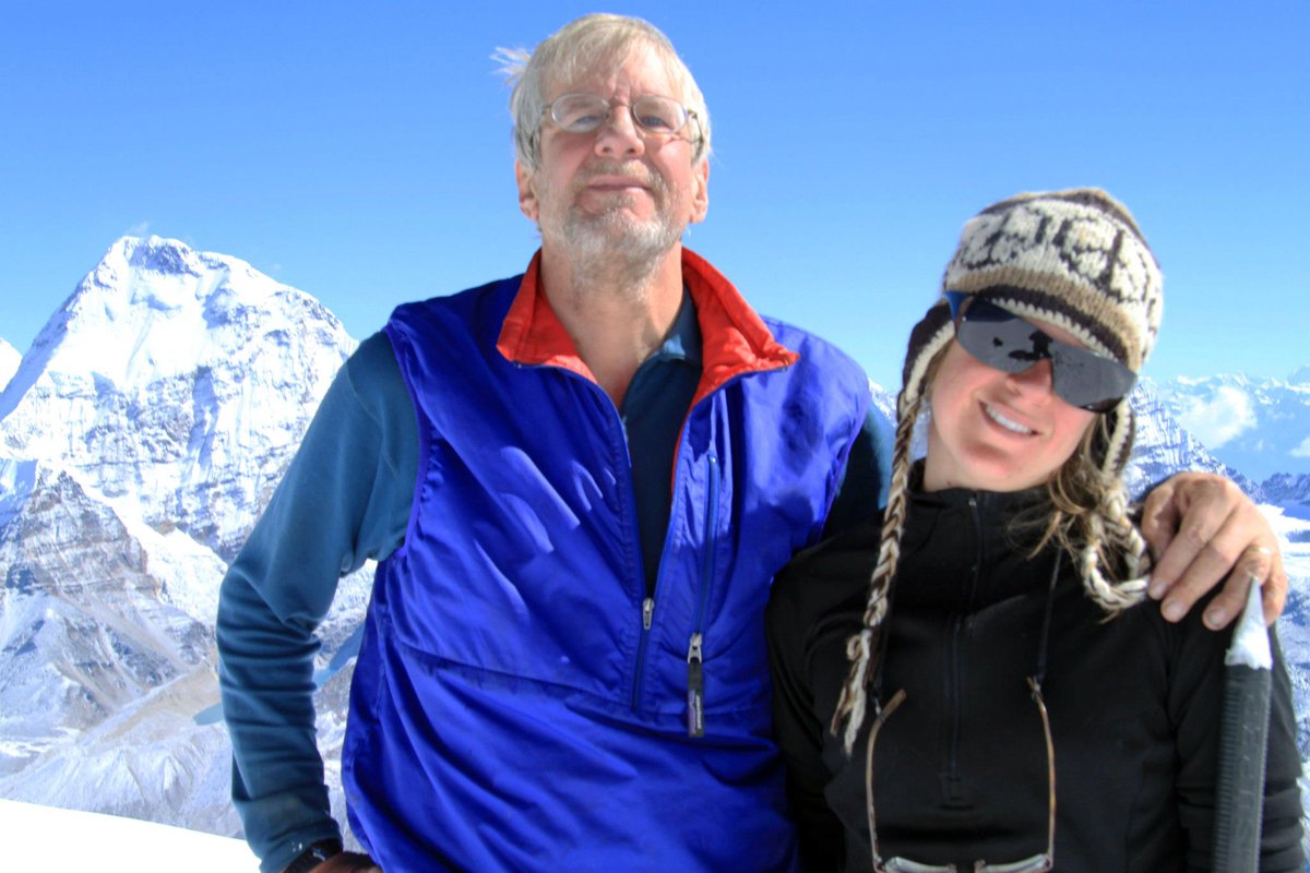 htraverseadv's tweet photo. Dan Howard( 🇺🇸 ) 1 of adventure lover we witnessed(returned to Nepal despite his leg injury to attempt island Peak-6189m) Summit- Mera Peak🗻 with his daughter.Attempt Island Peak-6189m again in 2023 Fall with Son.  
#himalayantraverse #sherpa #islandpeak #Ageisnothingbutanumber https://t.co/CvY40Cwg1w