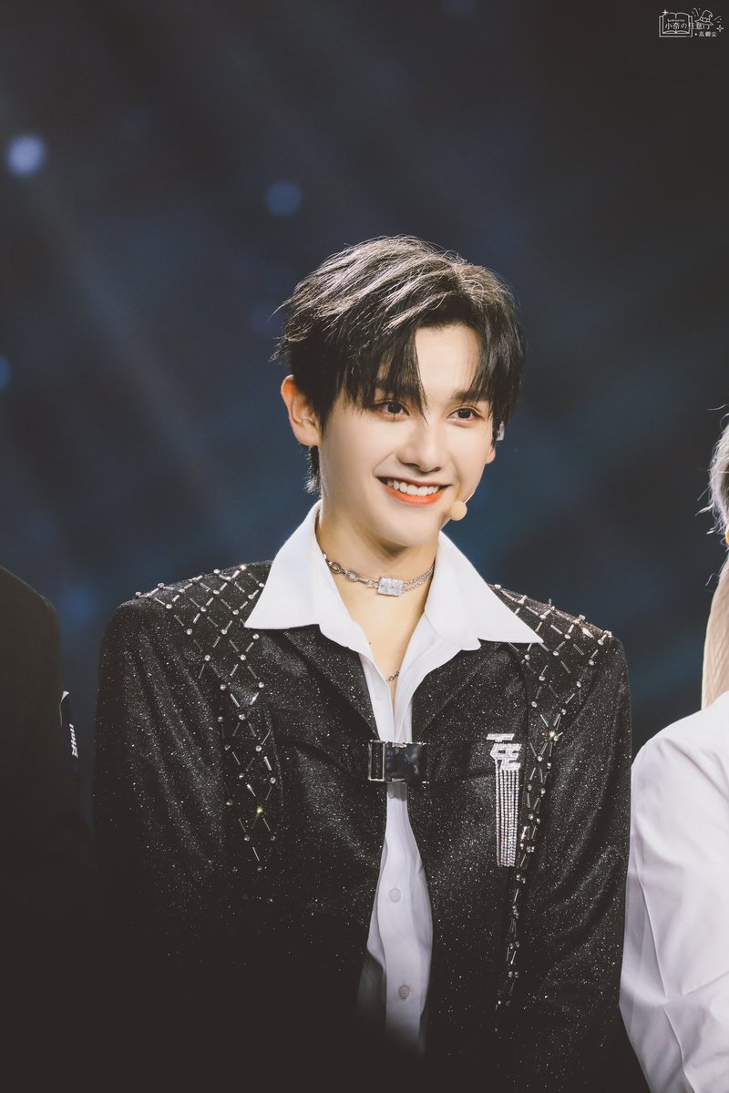 Wondergate_Nine's tweet photo. I search the universe.

@naninenai99
#高卿尘 #นายท่านกรชิต
#INTO1GaoQingchen  
#INTO1Nine #INTO1 https://t.co/mc39idfm9A