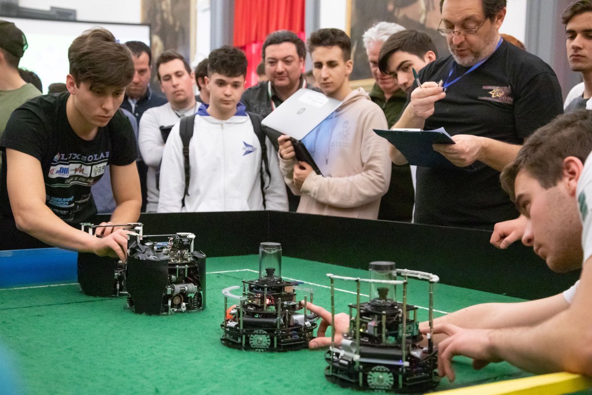 Finalmente #RomeCup2022 torna in presenza dal 2 al 4 maggio ospitata nell'edifico Marco Polo della <a href="/SapienzaRoma/">Sapienza Università di Roma</a> e in #Campidoglio <a href="/Roma/">Roma</a>. Selezioni per #RoboCup2022.

Su mondodigitale.org
✔️Danilo e la ricerca <a href="/trustaware/">TRUST aWARE 🛡</a> 
✔️Angela ambasciatrice #CSFirst #growwithgoogle