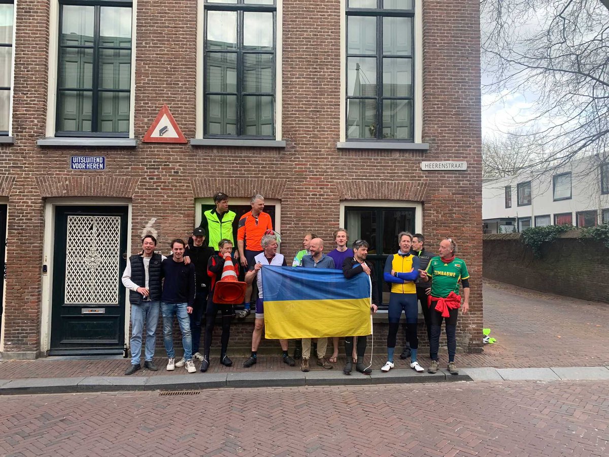 THANKS!

Former housemates from H6 (Heerenstraat 6) from my student days in Wageningen have collected more than €10,000 for #Ukraine.