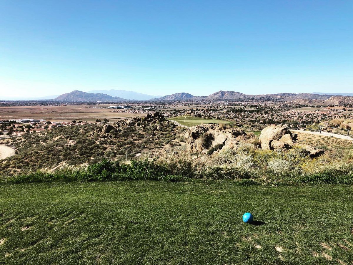 AlohaStyleMike's tweet photo. It’s been a while … looking for the pin with @Golfdotz and @CUTgolfco at scenic @ranchodelsol_gc https://t.co/kvCqh82tgV