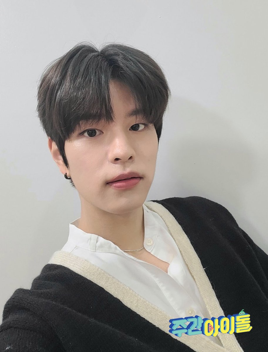 weeklyidol_'s tweet photo. #주간아 #주간아이돌 @weeklyidol_
#StrayKids #스트레이키즈 #승민 @Stray_Kids 

📢주간아 스페셜 MC승민 등장‼️
MC계 근본댄디순둥강쥐의🐶
대활약이 궁금하다면❓️ 

3월 16일 (수) 오후
MBC M 7시 30분/MBCevery1 12시
주간아이돌 본방 사수📺 https://t.co/bXwXO37QF7