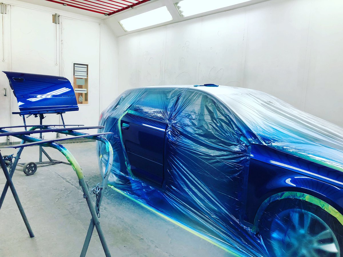 StoreysArc's tweet photo. Audi painted π« and ready for fitting up today. @PPGRefinishUK #ScubaBlue https://t.co/zonyZntXOz