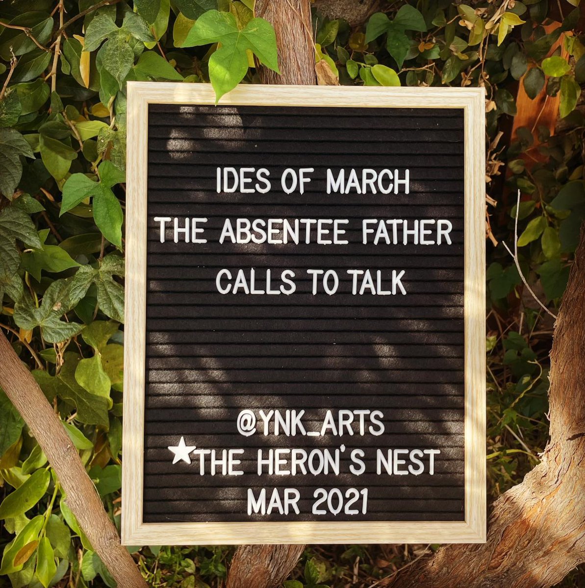 ynk_arts's tweet photo. #IdesOfMarch #March15 #March15th #haiku #haikuish #micropoetry #poetry #POEMS #heronsnest #published #poet #poetrycommunity #poetrylovers #poetrytwitter https://t.co/R2RYk0ZKzR