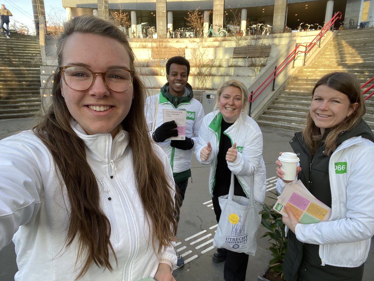 Abush Derks tweet media