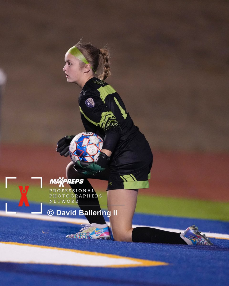 ADMnewswire's tweet photo. Guyer prevails 4-2 over Little Elm tonight here in Little Elm. Gallery soon! @LE_LadyLobos @Guyer_GSoccer @tascosoccer @LethalSoccer https://t.co/KArpmFzBGG