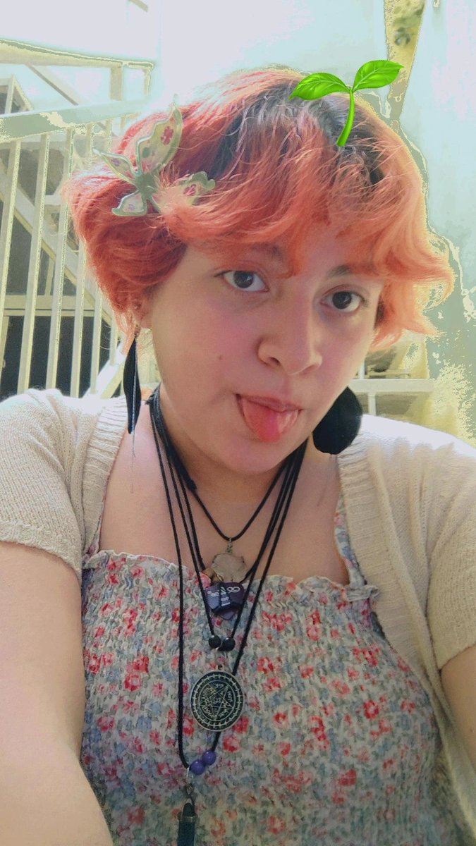 lyne_ruiz's tweet photo. 💜Holis, pueden decirme Wen, Wendo o Wendy
✨Sigo a Bryan desde el 2014 y tuve la suerte de conocerlo en 2016
💜En general me gusta todo lo que juega Bry, no tengo algo específico xd 
✨Ya seguía/staneaba a Bry, pero quiero integrarme más:3 cualquier cosa, aquí toy

BRYNTEGRACION https://t.co/Lmup9V9iWB