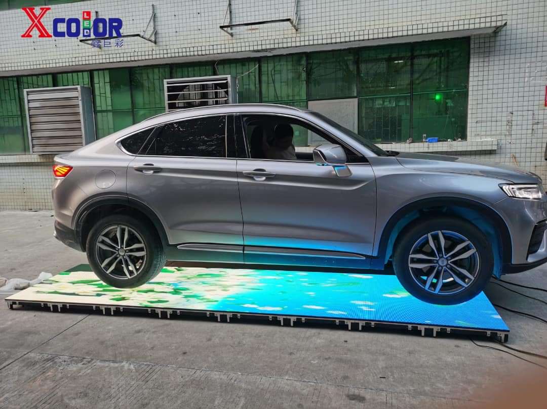 ledboardnepal's tweet photo. Strong enough to withstand heavy weight where we can also dance on it, still it works!

#Dance #Floor #Led #Display https://t.co/HH1vaPz1mf