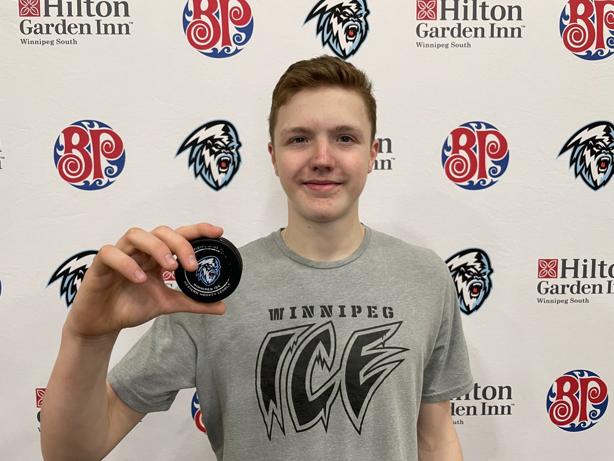 WHLWpgICE's tweet photo. Dawson Cowan earns his first WHL win &amp; Shutout after his first career WHL Start! https://t.co/j52HZWYB0X