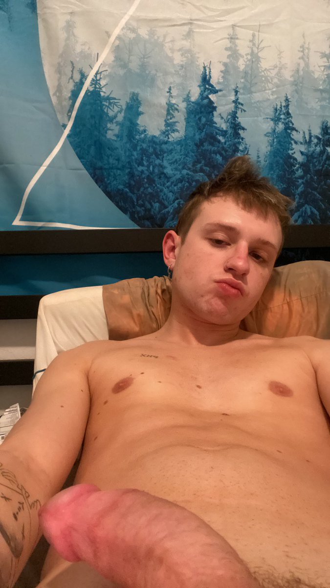 ryXXXjames's tweet photo. who wants it https://t.co/wSjHyOTkOU