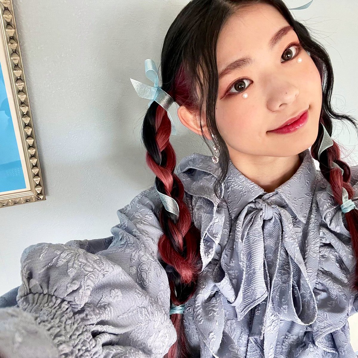 i_ruan_official's tweet photo. 【NEWS📮】
#ChekiPress に #琉杏 が登場🍒🤝💓
チェキを日頃から愛用している、琉杏がチェキ映えするコツを語っています😉🌸
みんなも真似してみて下さい💬✨
📸🤳✨💓⬇️👀
https://t.co/QqptCdIWsN
#池間琉杏 #IKEMARUAN #이케마루안 https://t.co/kfo8PJULS8
