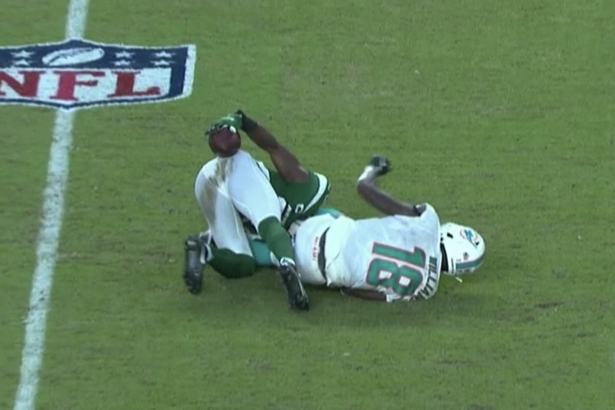 whatthe_hyuck's tweet photo. The saints now have the two players in nfl history with butt interceptions in their secondary.
#saints #jets #marcusmaye #FreeAgency #football https://t.co/LwqJpDX9bK