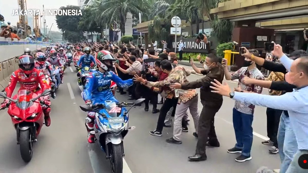 Gilee rame banget. Indonesia luar biasa #IndonesianGP