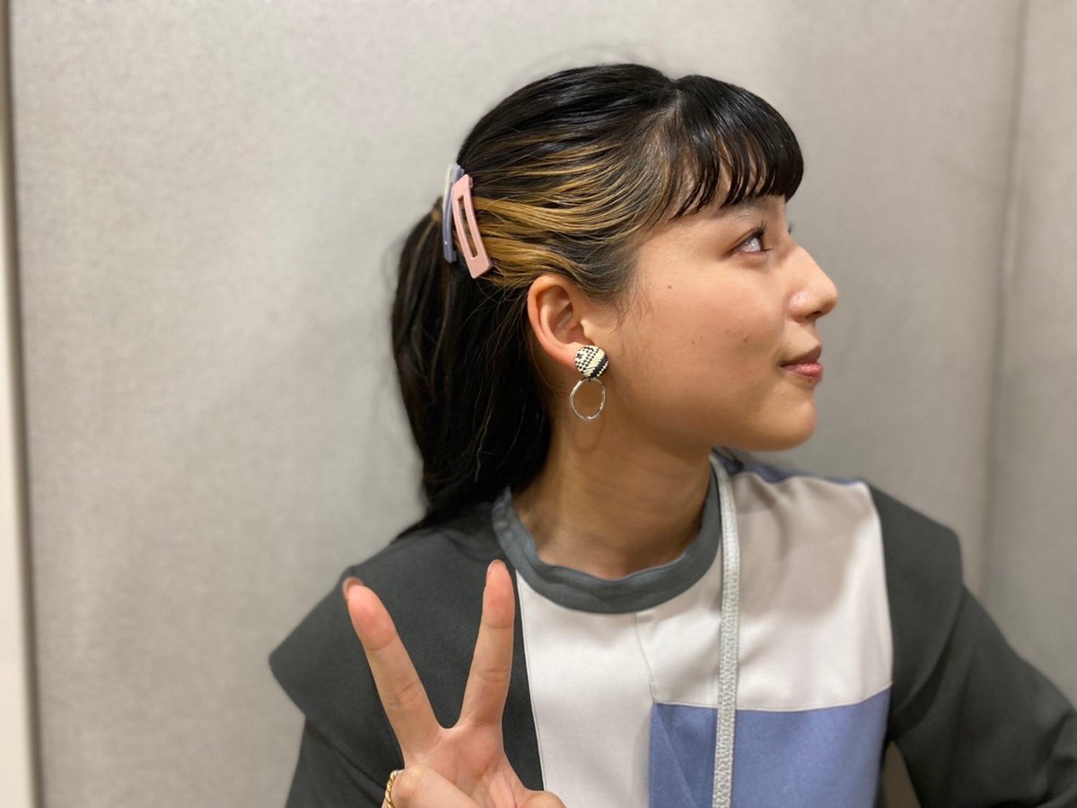 ＼明日よる10時最終回💐✨／

先日、無事に撮影終了した
#カンフルNEWS をはじめ
レギュラーキャストの皆さん☺️
明日の放送を前に
クランクアップの様子を
どどん‼️とお見せしちゃいます✨

#ドラマゴシップ
#ピースの真琴とともに🌙
#最終回もザワザワする💭 

▼#YouTube
youtube.com/watch?v=qoKotb…