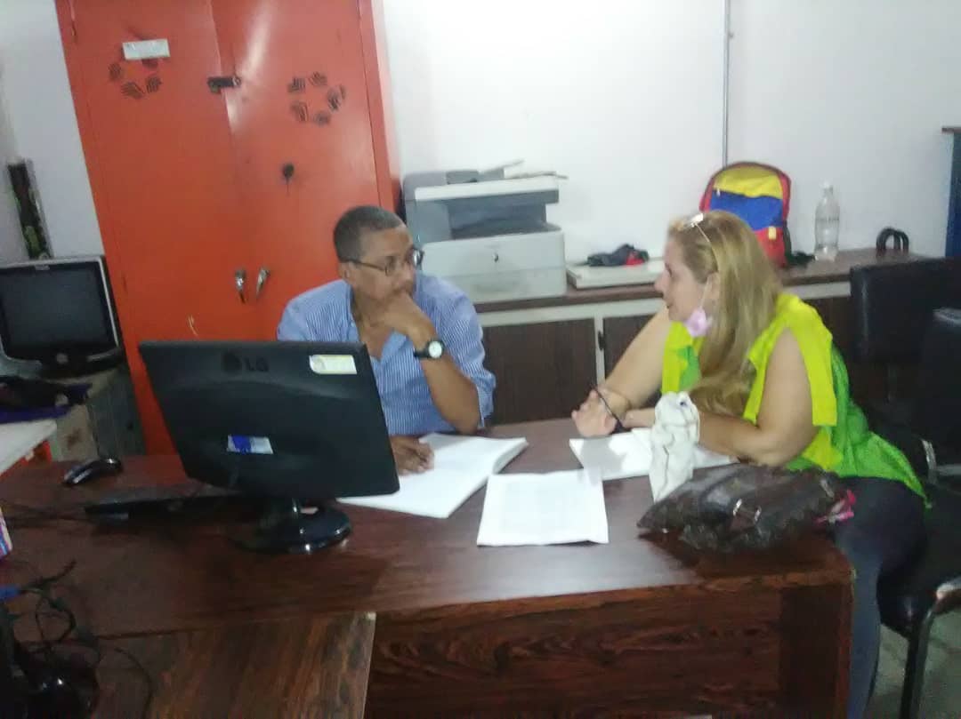 DisvisocU's tweet photo. DISVISOC y el Centro de Creación Intelectual en Neotecnologias para la Genética y la Producción Animal, adscrito al Instituto de Biotecnología Agropecuaria realizaron mesa de trabajo para establecer un Plan de Trabajó del Proyecto Vinculación con Inversión el Pilón Agropecuario. https://t.co/Xhwo8NMheI