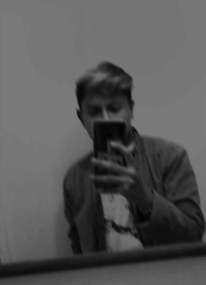 aaronaadamee's tweet photo. Hola k tal, Soy Aaron pero me pueden decir Aaron 😎, soy de Monterrey 🤠, tengo 15 años, sigo a Bryan desde el 2015, y mi videojuego favorito es el frifayer y el roblotz, hablanme si gusta vea, estoy a sus órdenes.

BRYNTEGRACION https://t.co/g0hAWWRgX0