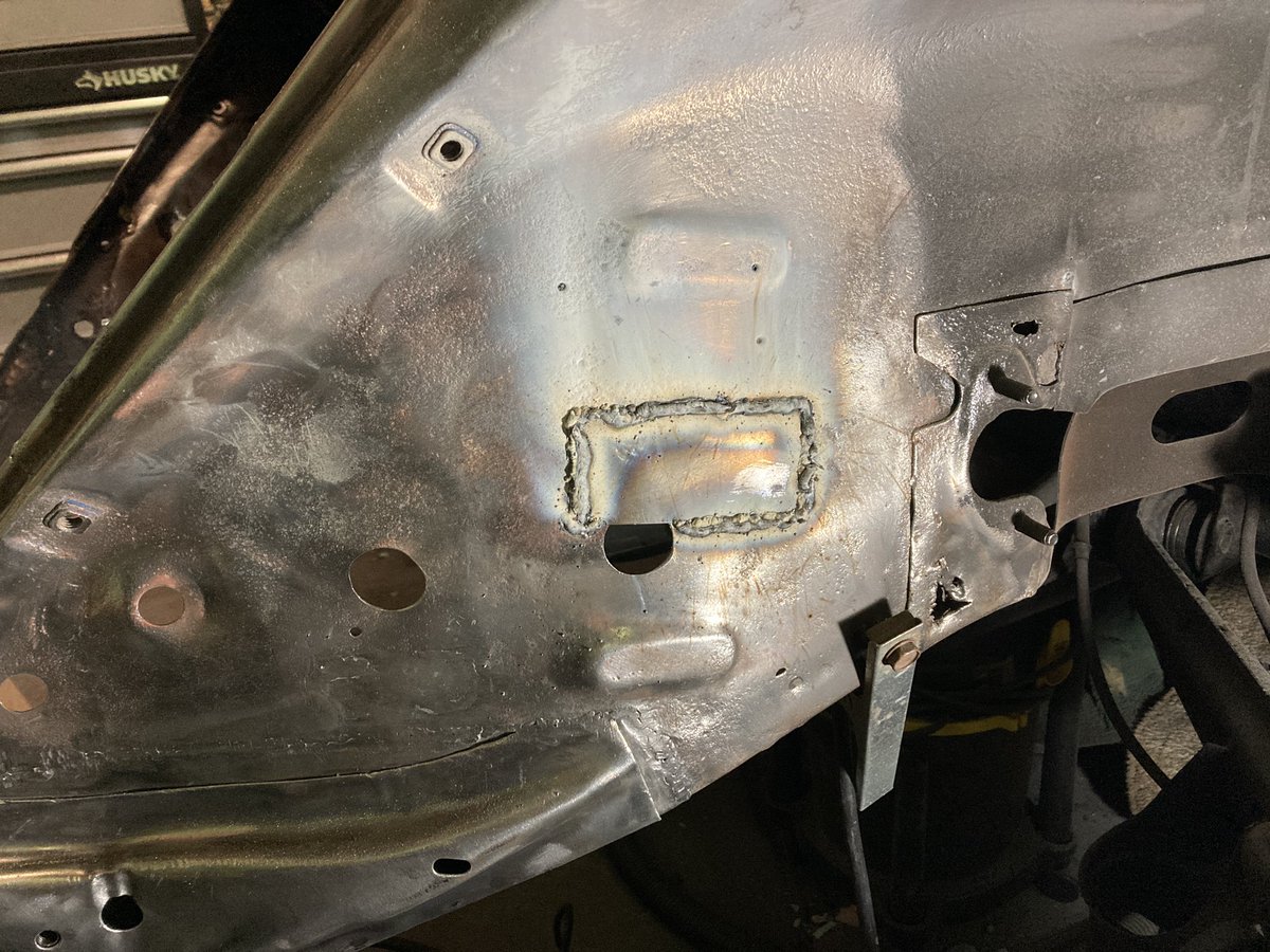 thebugnut's tweet photo. Filling in some holes. It’s not exciting but it needs to get done. I am leaving the two additional holes that provide access to the dual carburetors.
Project #Super71
#vwbeetle #vwbug #superbeetle #thebugnut #volkswagen https://t.co/2OaEWHPmni