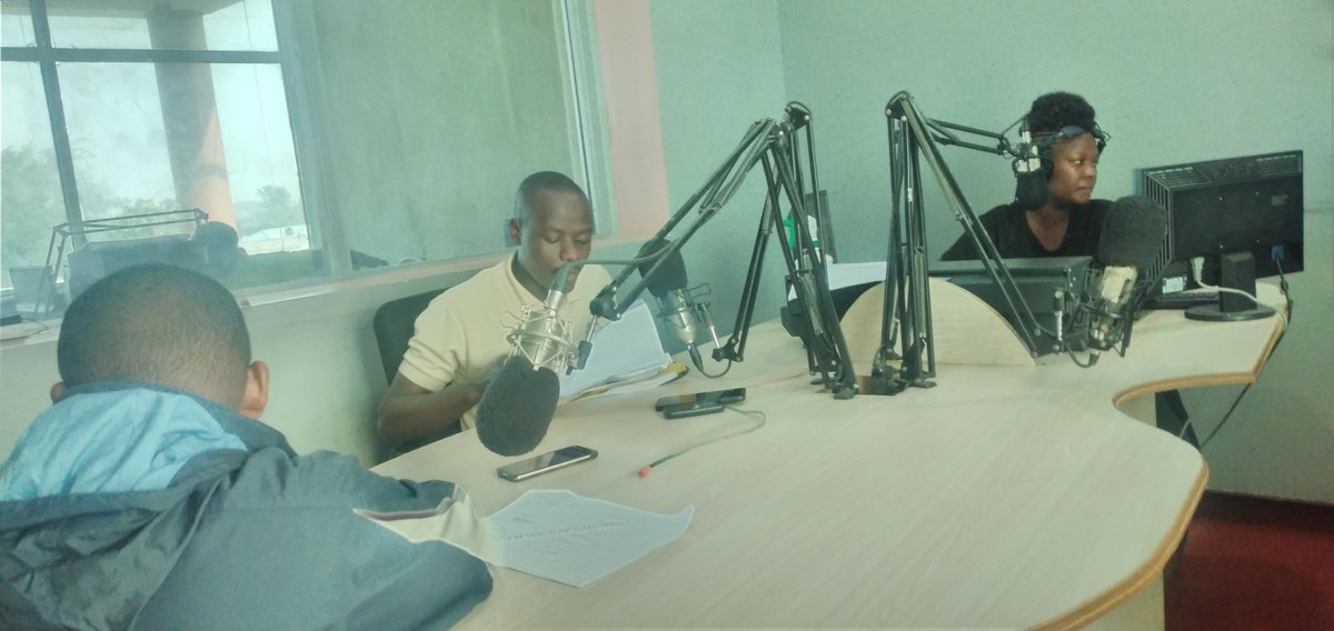 879vokfm's tweet image. Welcome to the #MidWeekEdition of #Bwashesha 
Your daily crew is on: Afande Muki, Omutaka Vanansio and Eunice Bimbo 

What's making headlines in your community?