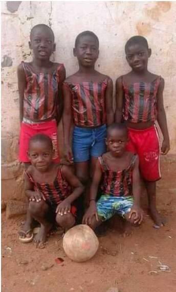 MbazimaThomason's tweet photo. When you donโt have recourses, Passion Must lead the way. Donโt ever wait for the time you have the money to start your business. Use what you have #DigitalMarketing #Goals #dreams #passion #TsongaKing https://t.co/Ndv0mAcYid
